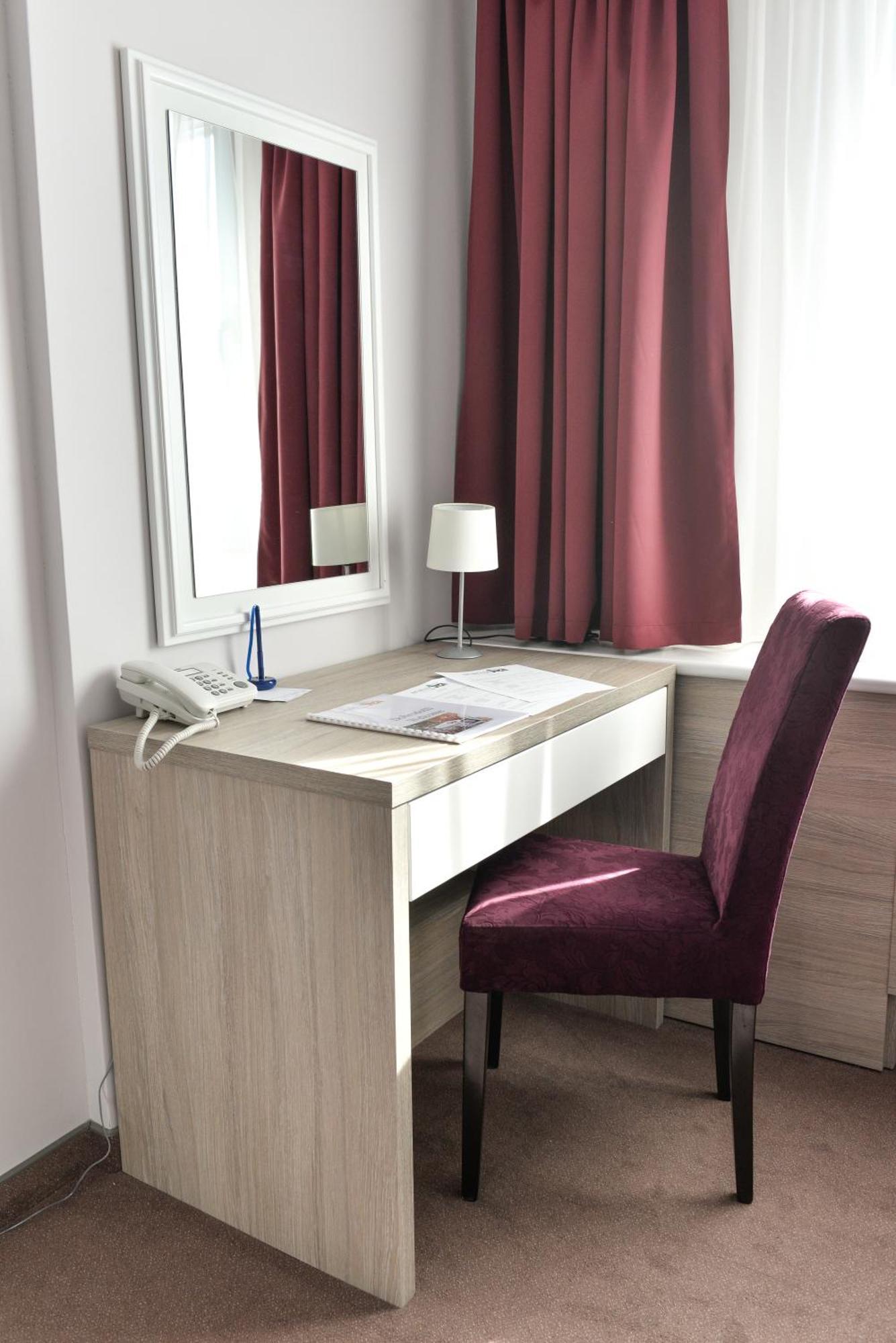 Hotel Ana Lux Spa Пирот Экстерьер фото