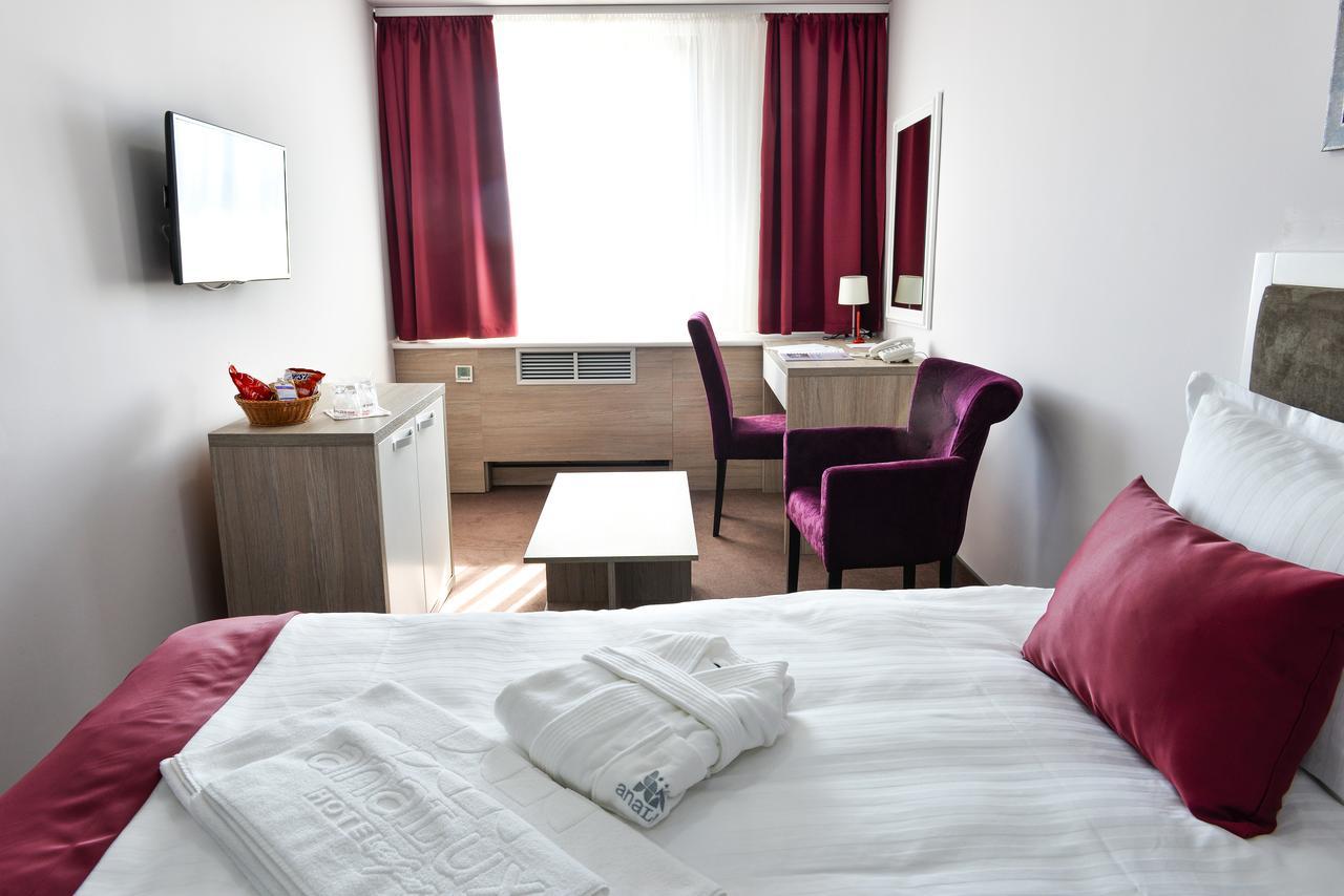 Hotel Ana Lux Spa Пирот Экстерьер фото