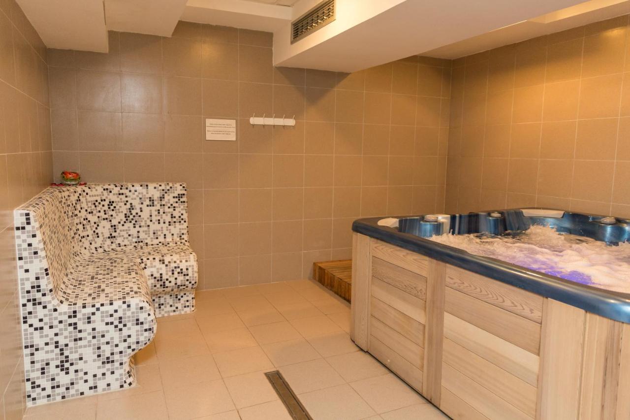 Hotel Ana Lux Spa Пирот Экстерьер фото